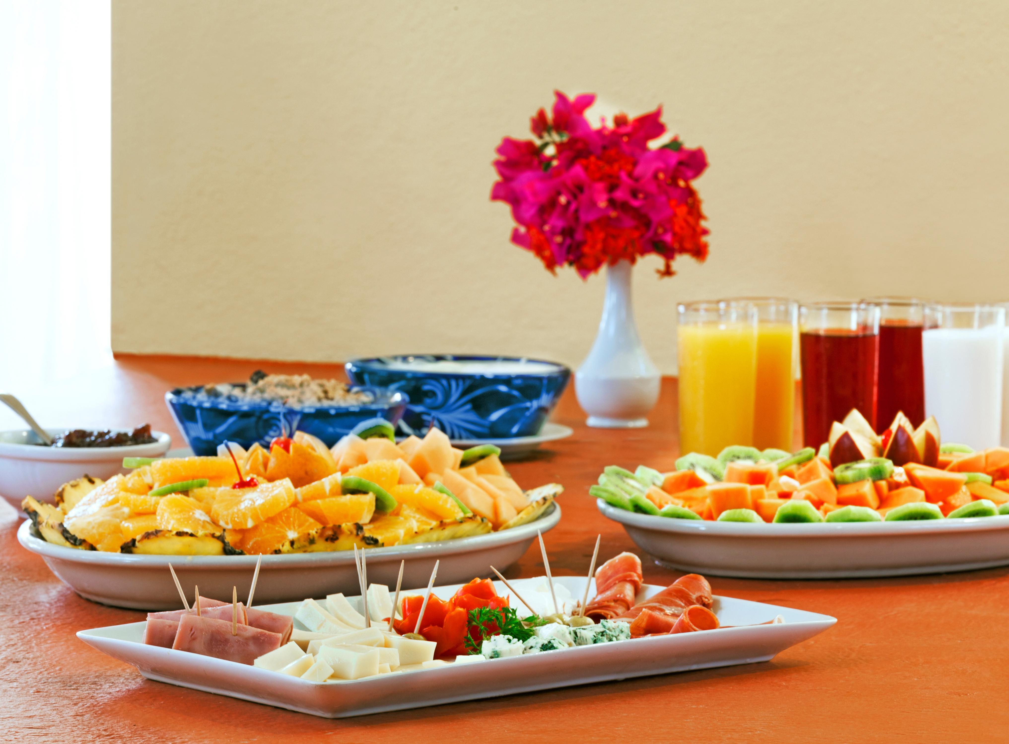 Loreto Bay Golf Resort & Spa At Baja Exterior photo A buffet