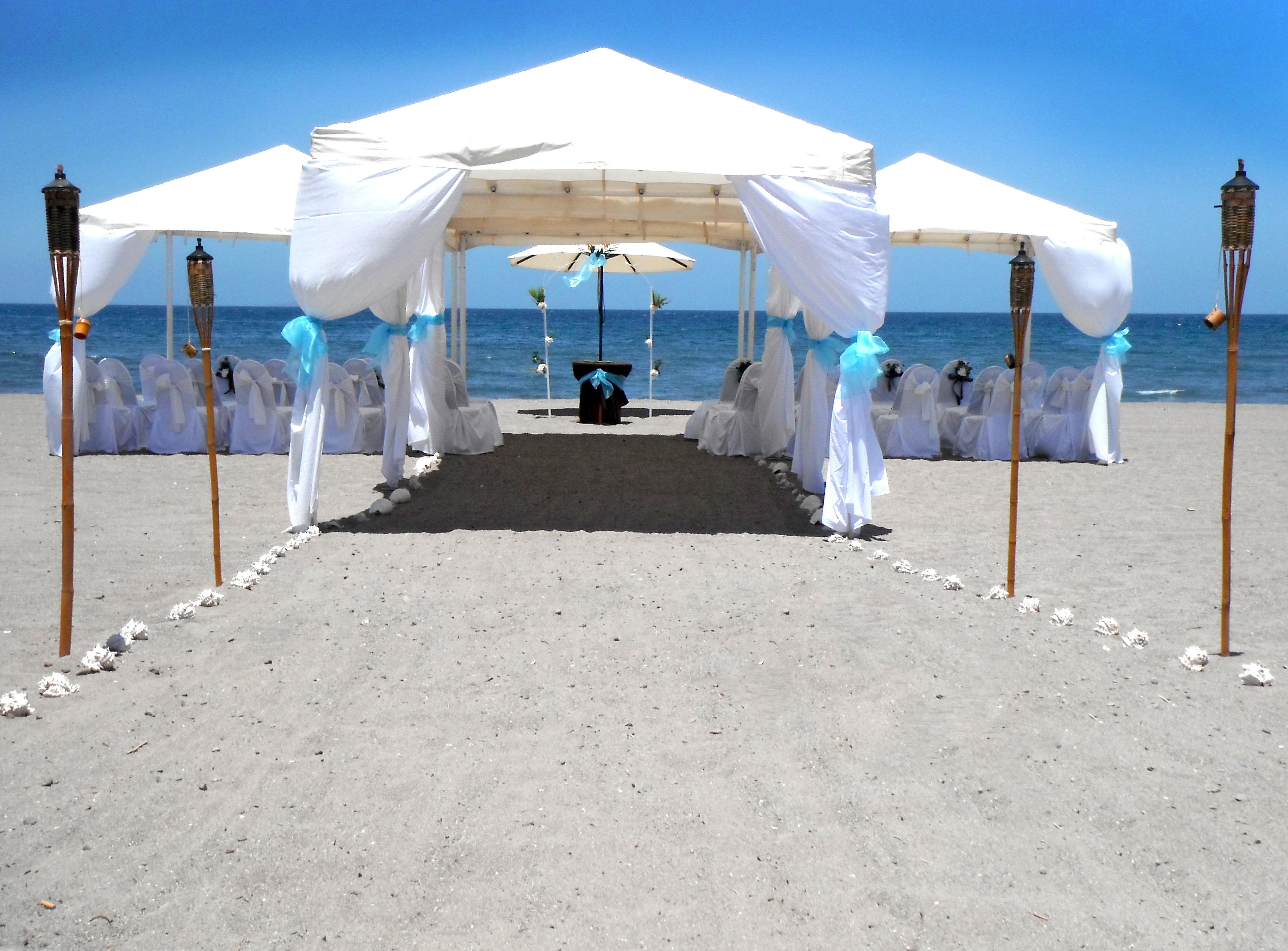 Loreto Bay Golf Resort & Spa At Baja Exterior photo A beach wedding