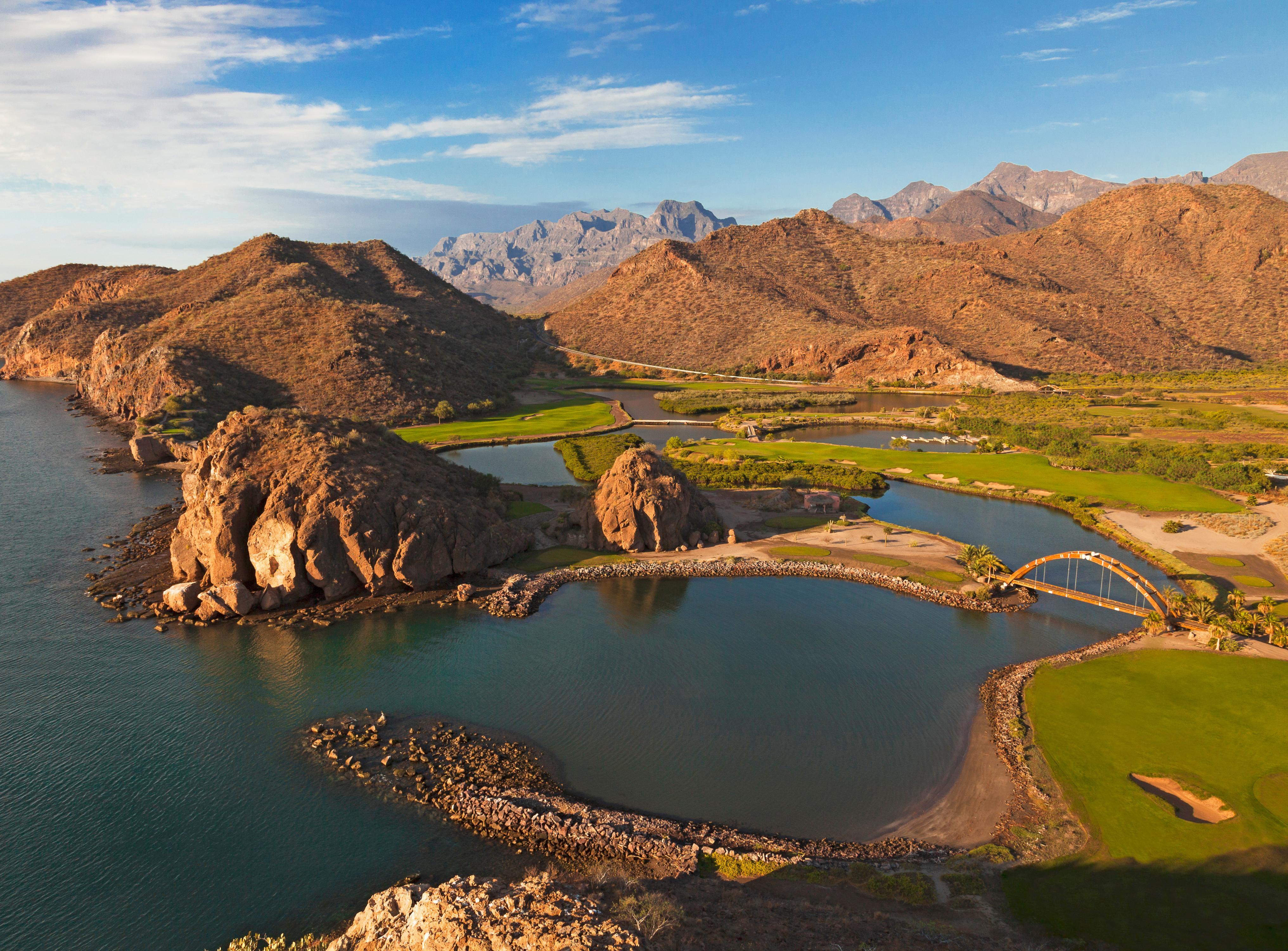 Loreto Bay Golf Resort & Spa At Baja Exterior photo View of the course